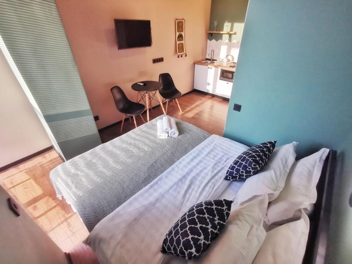 Moon Apartents - Lamiya 34 Almaty