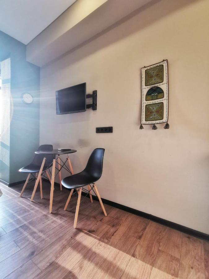 Moon Apartents - Lamiya 34 Almaty