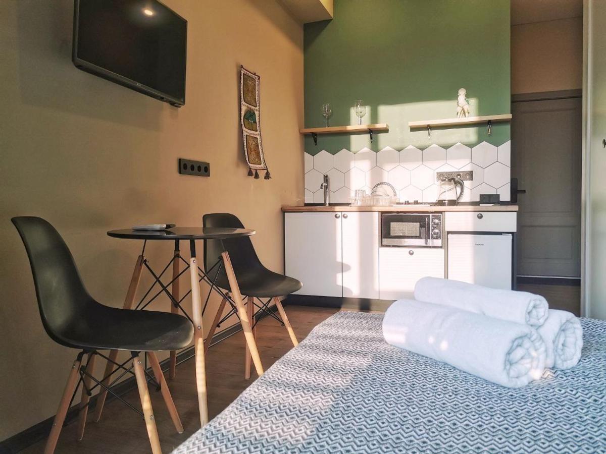 Moon Apartents - Lamiya 34 Almaty
